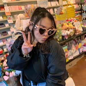 Meet your Posher, Paola